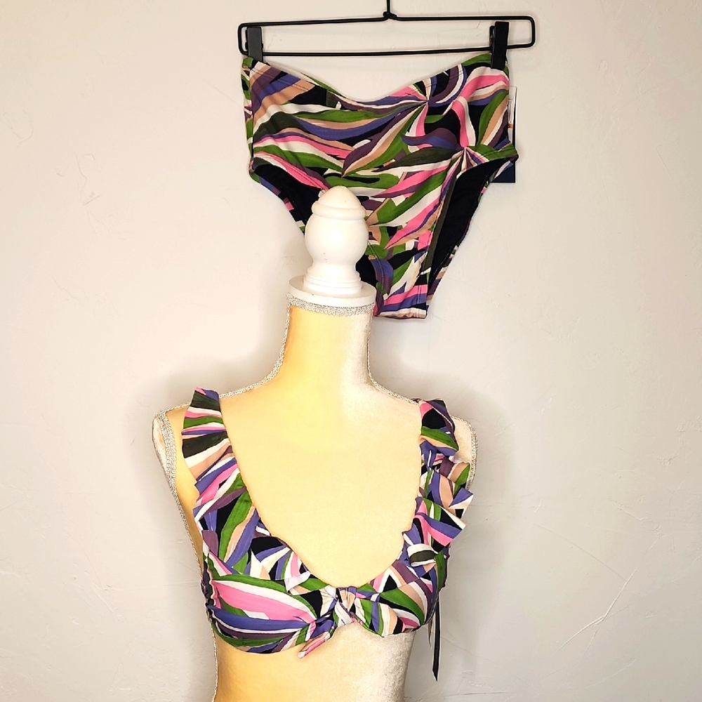 NWT SZ S 2PC AQUA COUTURE bathingsuit.  A98